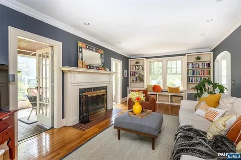 85 Hawthorne Avenue Glen Ridge NJ 07028