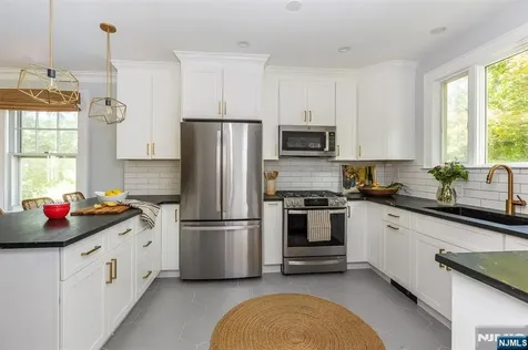 85 Hawthorne Avenue Glen Ridge NJ 07028