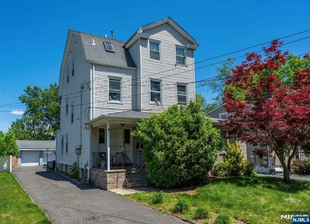 21-23 Fitzherbert Street Bloomfield NJ 07003