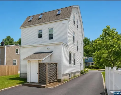 21-23 Fitzherbert Street Bloomfield NJ 07003