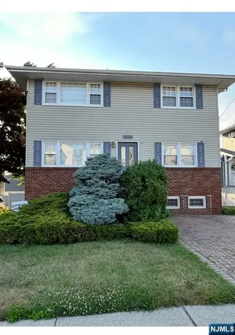 615 Chase Avenue Lyndhurst NJ 07071