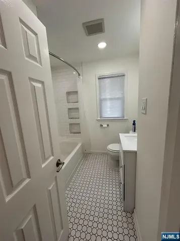 615 Chase Avenue Lyndhurst NJ 07071