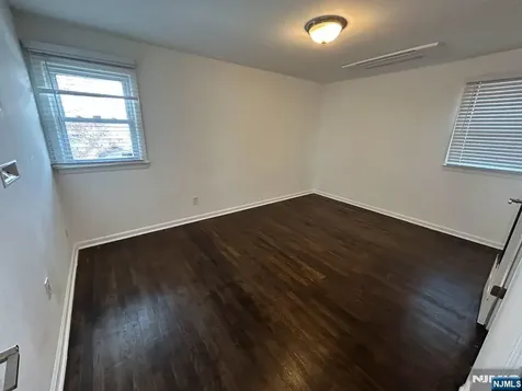 615 Chase Avenue Lyndhurst NJ 07071