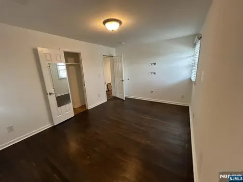 615 Chase Avenue Lyndhurst NJ 07071
