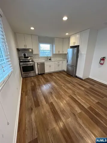 615 Chase Avenue Lyndhurst NJ 07071