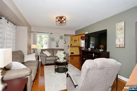 305 Depew Street Dumont NJ 07628