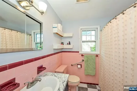 559 Herrmann Avenue River Vale NJ 07675