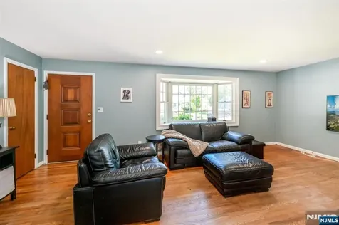 559 Herrmann Avenue River Vale NJ 07675