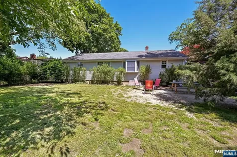 559 Herrmann Avenue River Vale NJ 07675