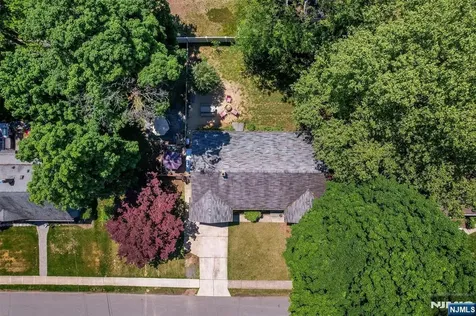 559 Herrmann Avenue River Vale NJ 07675