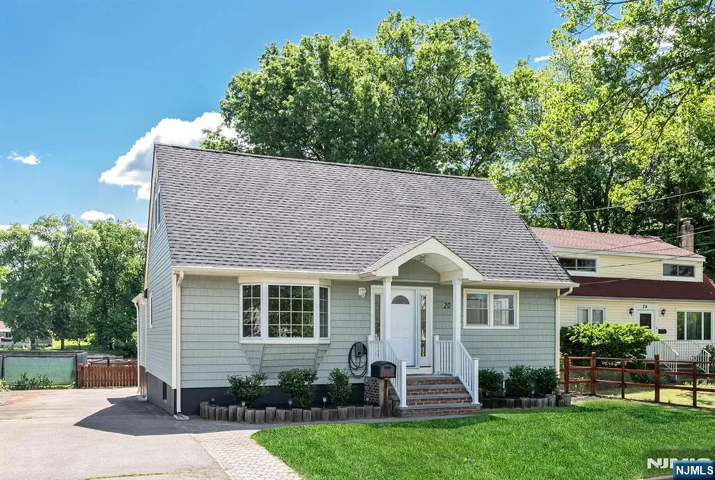 20 Riverview Circle Little Falls NJ 07424