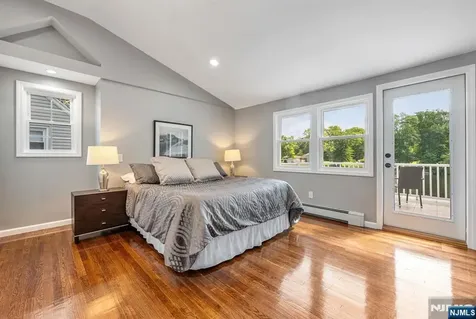 20 Riverview Circle Little Falls NJ 07424