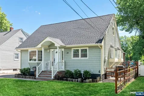 20 Riverview Circle Little Falls NJ 07424