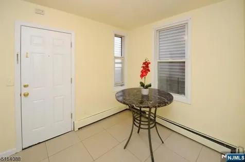 15 3rd Street Paterson NJ 07522