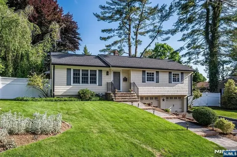 14 Clifford Drive Park Ridge NJ 07656