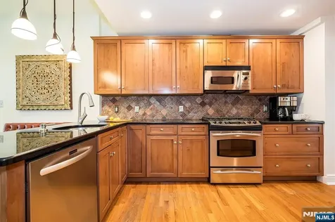 14 Clifford Drive Park Ridge NJ 07656