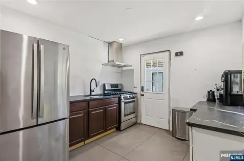 60 Melody Hill Road Clifton NJ 07013