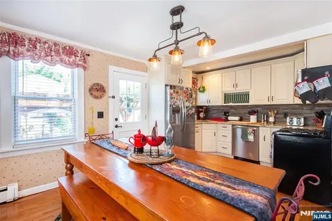 41 Frederick Avenue Hawthorne NJ 07506