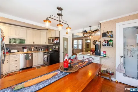 41 Frederick Avenue Hawthorne NJ 07506