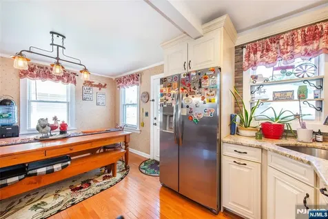 41 Frederick Avenue Hawthorne NJ 07506