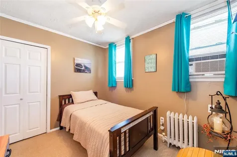 41 Frederick Avenue Hawthorne NJ 07506