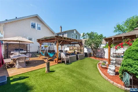 41 Frederick Avenue Hawthorne NJ 07506