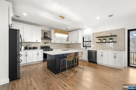 129 Rivervale Road River Vale NJ 07675
