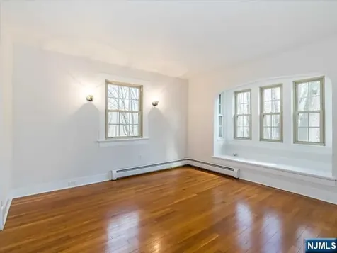 81A Alexander Avenue Montclair NJ 07043