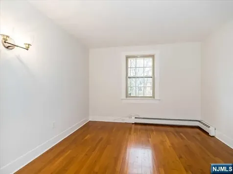 81A Alexander Avenue Montclair NJ 07043