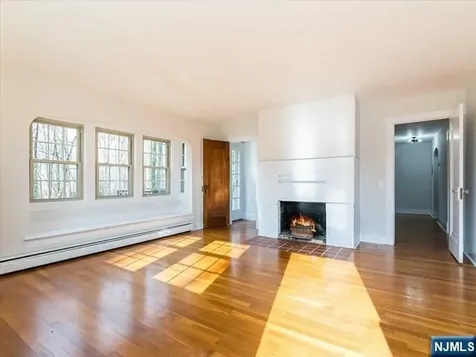 81A Alexander Avenue Montclair NJ 07043