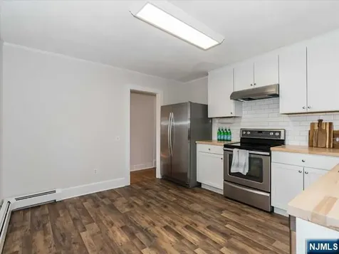 81A Alexander Avenue Montclair NJ 07043