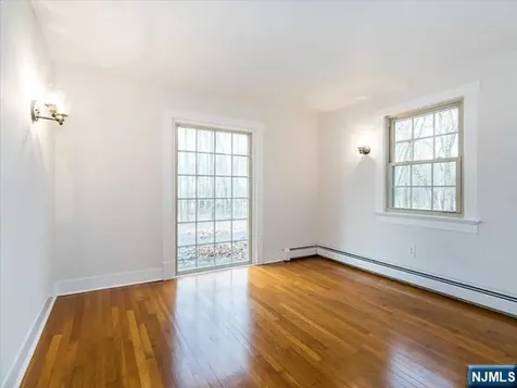 81A Alexander Avenue Montclair NJ 07043