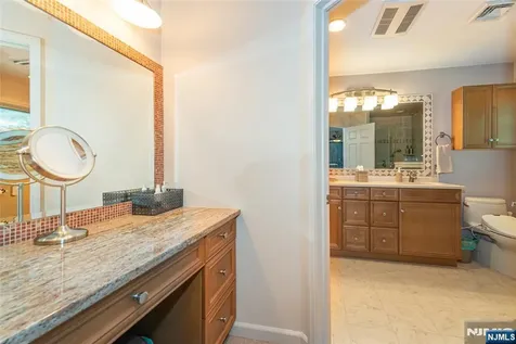 22 Woodbine Trail Par-troy Hills Twp. NJ 07054