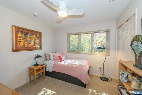 22 Woodbine Trail Par-troy Hills Twp. NJ 07054