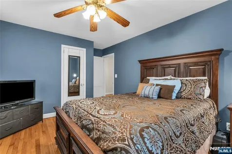 15 High Mountain Road Oakland NJ 07436