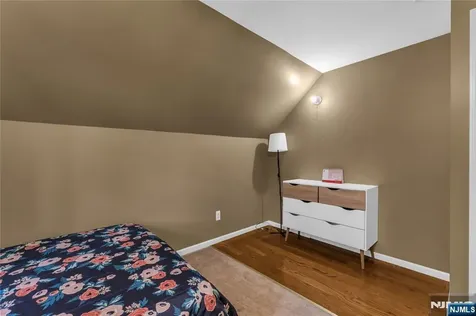 15 High Mountain Road Oakland NJ 07436