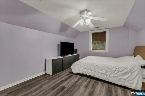 15 High Mountain Road Oakland NJ 07436