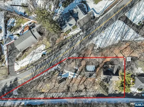 15 High Mountain Road Oakland NJ 07436