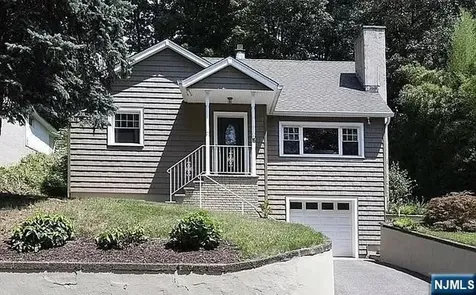 15 High Mountain Road Oakland NJ 07436