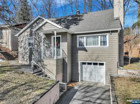 15 High Mountain Road Oakland NJ 07436