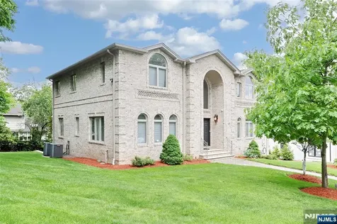 65 Ross Avenue Demarest NJ 07627