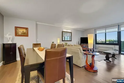 200 Winston Drive Cliffside Park NJ 07010