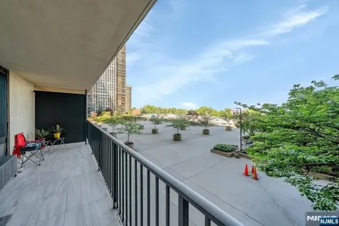 200 Winston Drive Cliffside Park NJ 07010