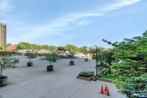200 Winston Drive Cliffside Park NJ 07010