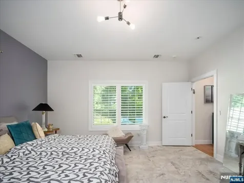 6 Westminster Way Pomona NY 10970
