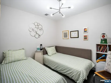 6 Westminster Way Pomona NY 10970