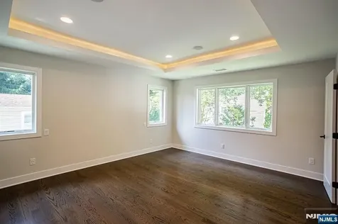 199 9th Street Cresskill NJ 07626