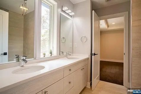 199 9th Street Cresskill NJ 07626