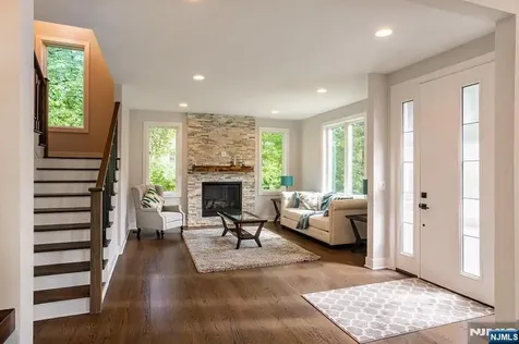 199 9th Street Cresskill NJ 07626