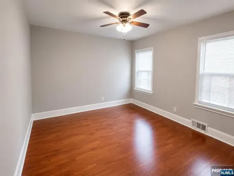 869 17th Street Newark NJ 07108